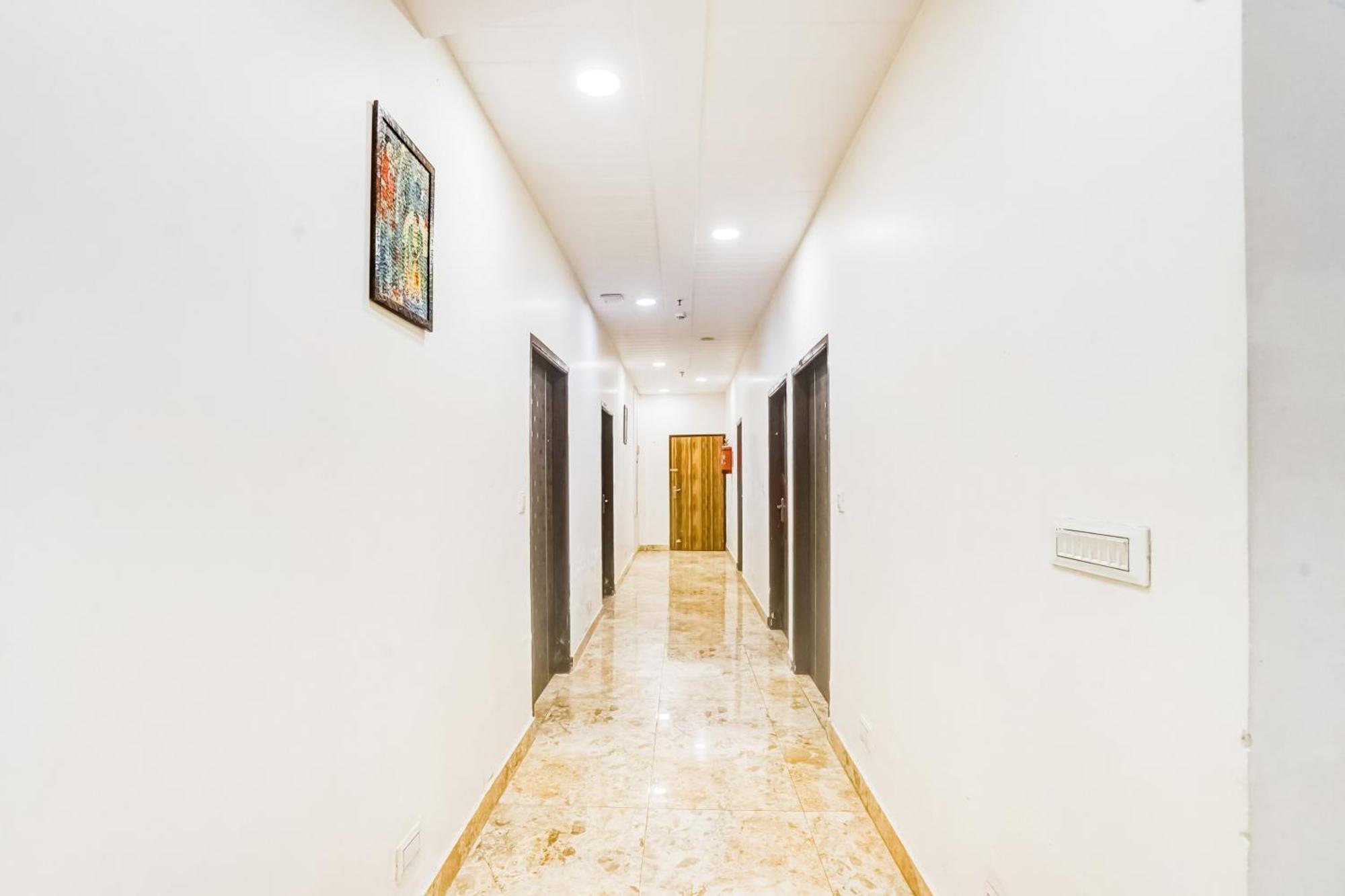 Super Townhouse Jagatpura Hotel Dzsaipur Kültér fotó