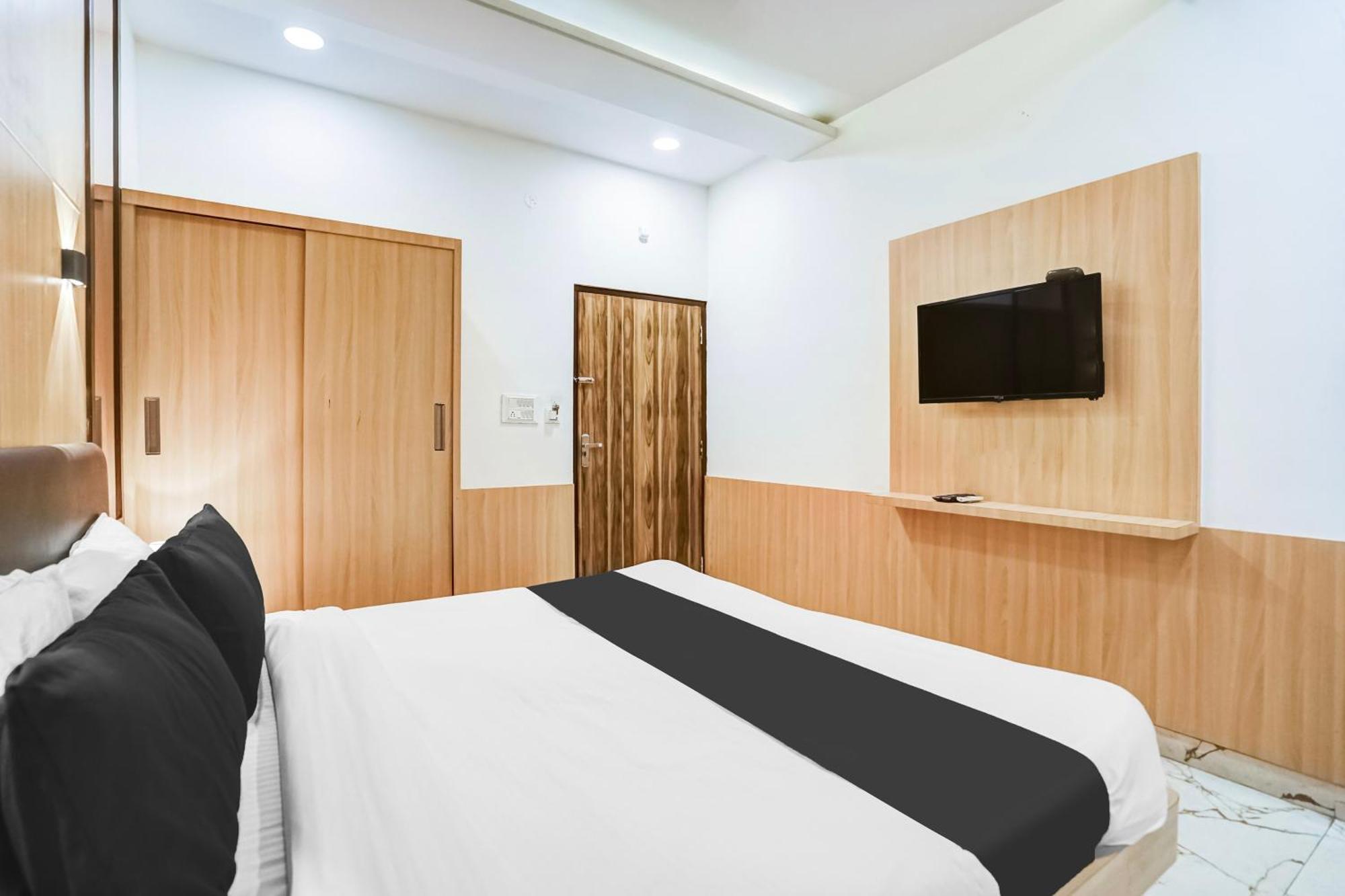 Super Townhouse Jagatpura Hotel Dzsaipur Kültér fotó